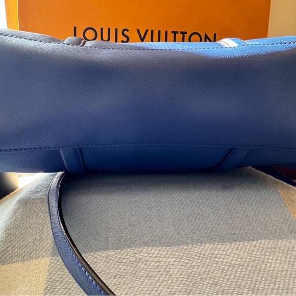 Kate Spade Large Work Crossbody - Picture 6 of 12